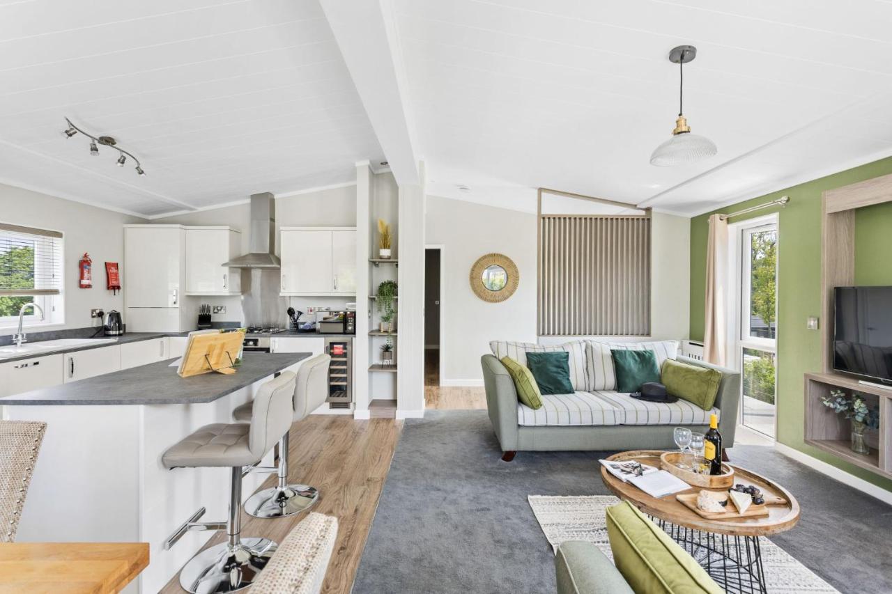 Rose Lodge, 21 Roadford Lake Lodges Lifton Buitenkant foto